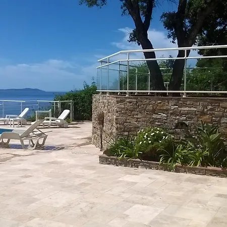 Balcon Sur La *